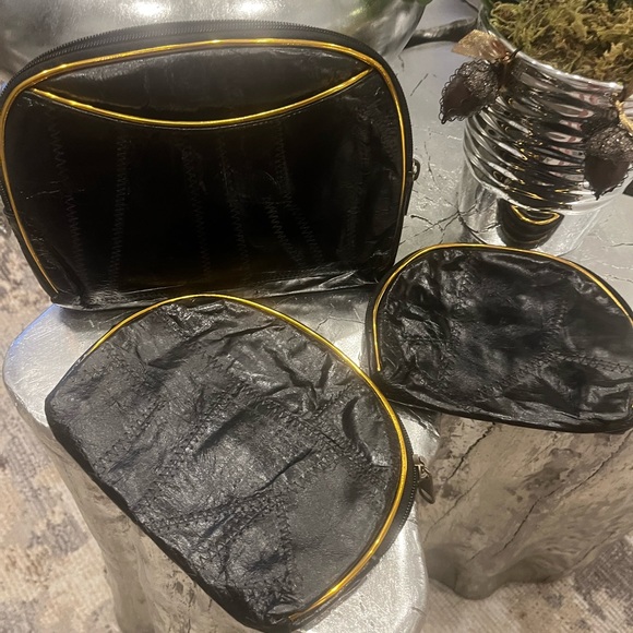 Vintage 1980s Alan Edward three piece pouch set matching black with gold  trim - Picture 11 of 16